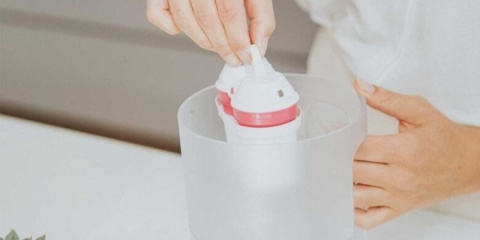 Dzbanek filtrujący wodę BWT AQUAlizer Station + 1 wkład + 1 szklana karafka