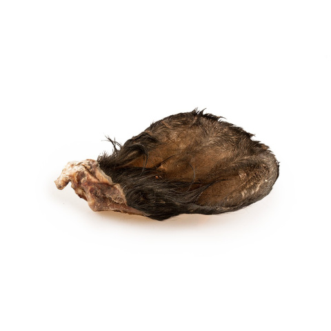 Meat Stuff Ucho wołowe z ringiem mięsnym i futrem 1 szt Meat Stuff Ucho wołowe z ringiem mięsnym i futrem 1 szt