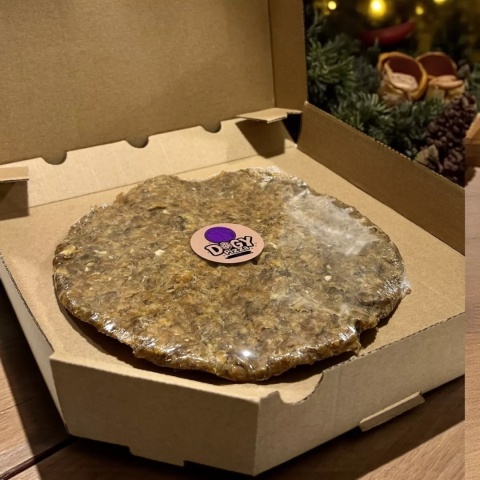 DOGY PIZZA – Jeleń ze żwaczem wyjątkowy gryzak dla psa w kształcie pizzy o średnicy ok. 22 cm 225g